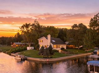 W4292 Red Oak Ct, Mauston, WI 53948