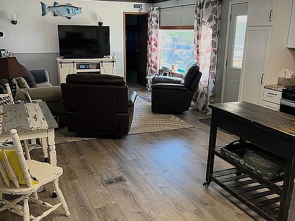 5th image of 6 Bobber Rd