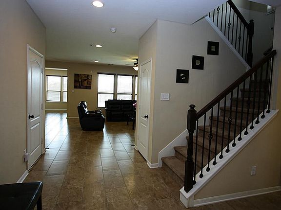 3rd image of 1019 Worth Creek Ln