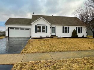 1043 Pheasant Dr, Genoa City, WI 53128