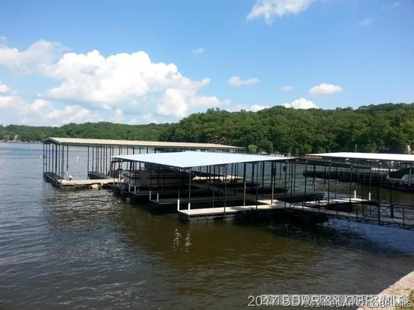 5 Tall Oaks Ct, Sunrise Beach, MO 65079