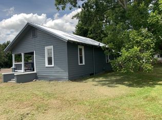 5437 Cotton St, Graceville, FL 32440