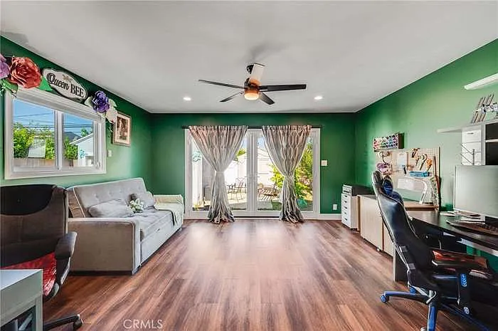 4219 Pixie Ave — Photo 10