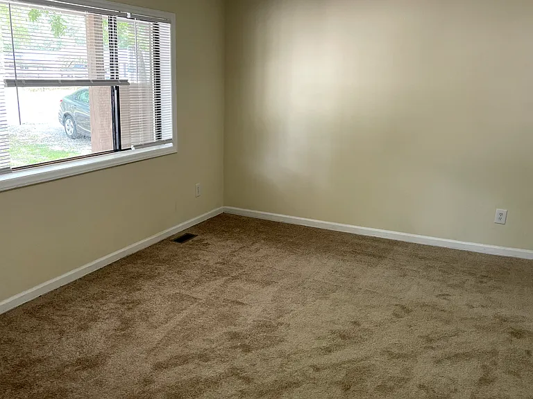 103 N Whitley St #1 — Photo 2