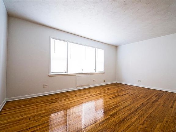 3rd image of 2045 E 75th St #2192967