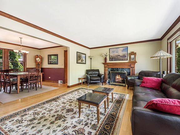 2nd image of 1021 N Patton Ave