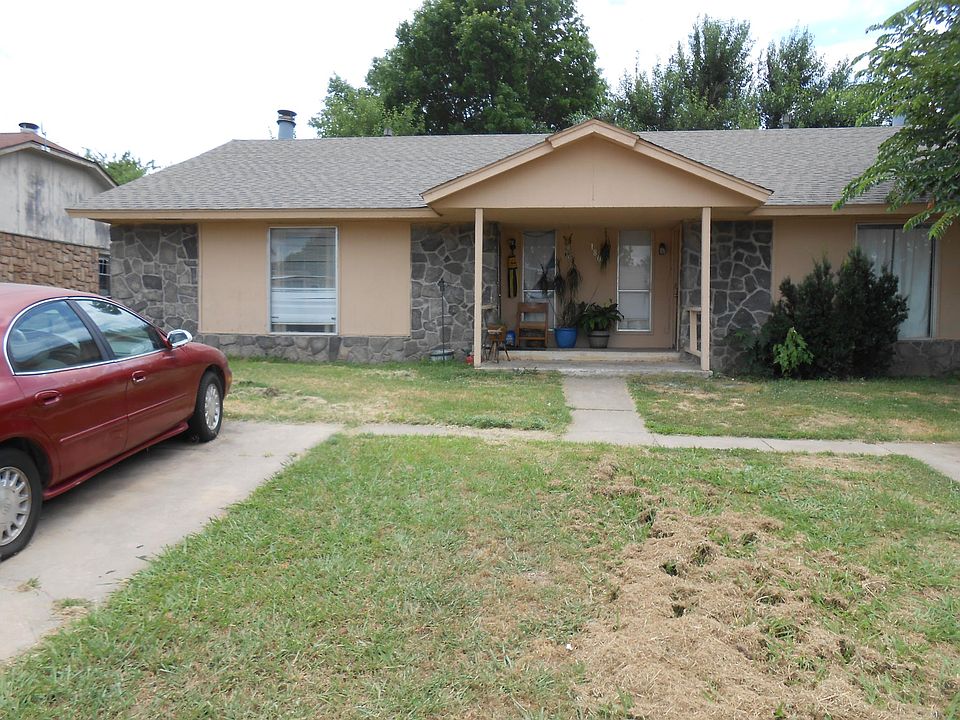 1st image of 1804 Twisted Oak Dr