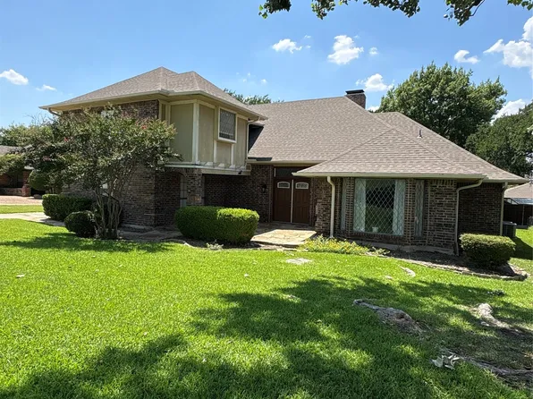 1525 Palm Valley Dr, Garland, TX 75043