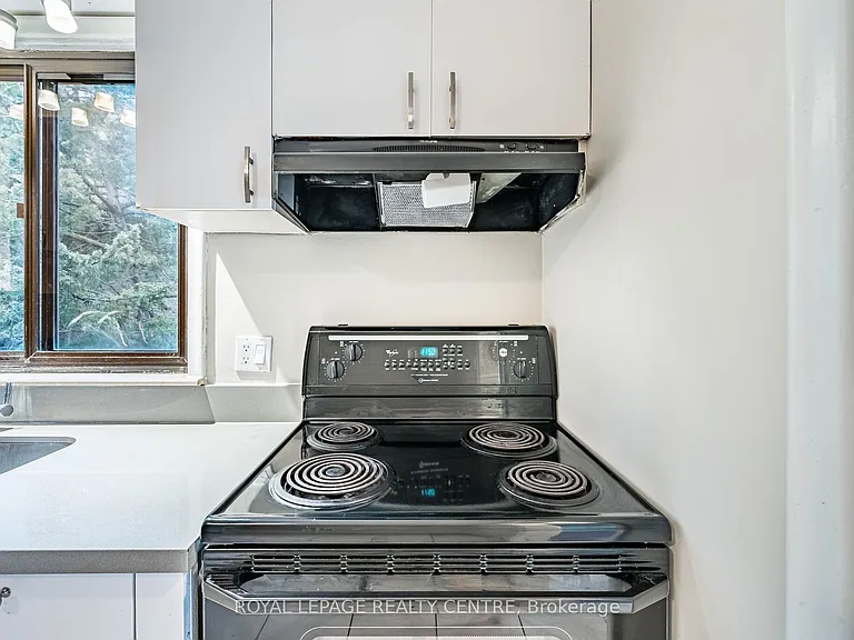 339 Sheppard Ave E #3 — Photo 13