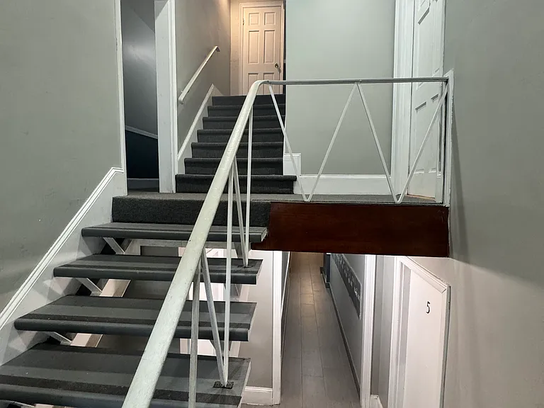 6 Ellsworth Ave #1 — Photo 3