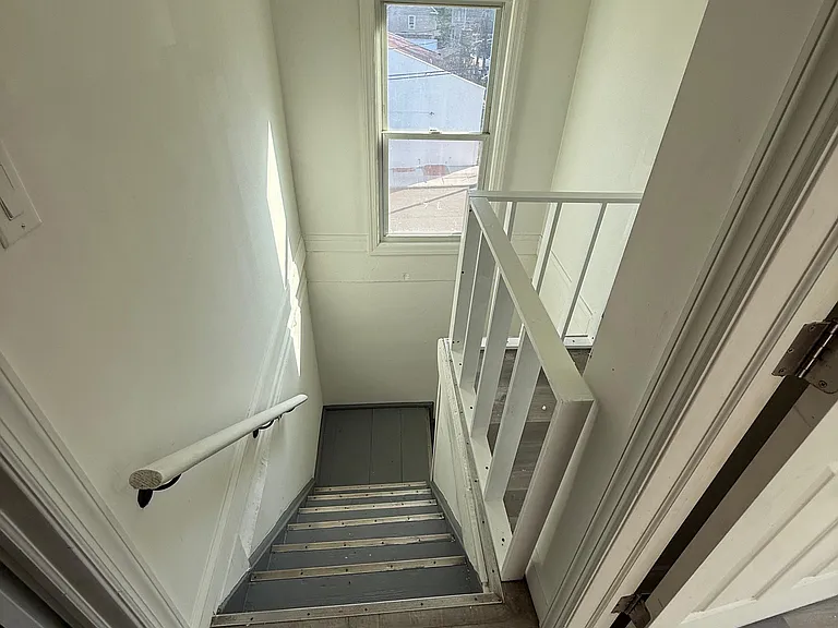 410 Chadwick Ave — Photo 9