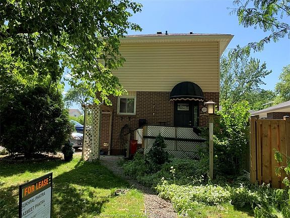 3rd image of 1373 Cottage Pl