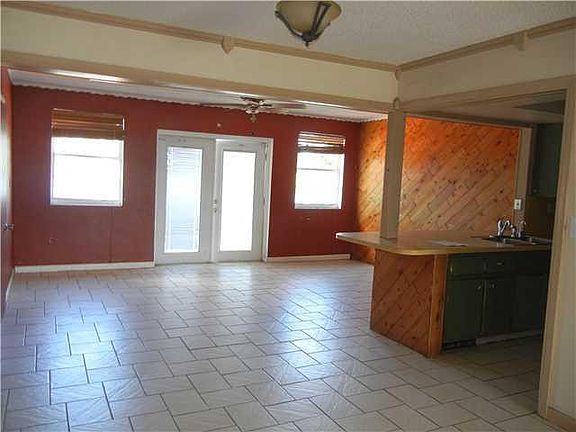 3rd image of 2821 NW 73rd Avenue