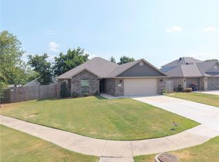 305 Boulder Dr, Van Buren, AR 72956