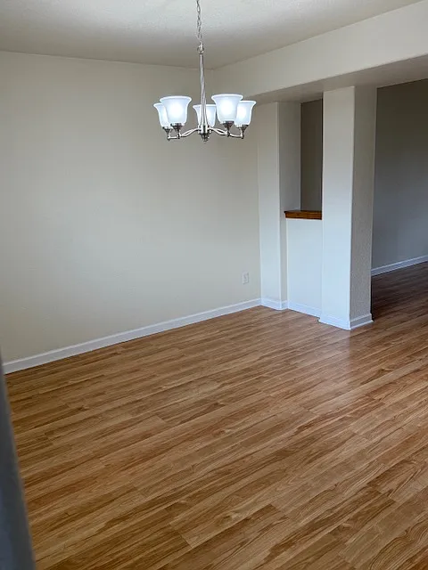 5 bed, 3160 sqft, $2,950 — Photo 3