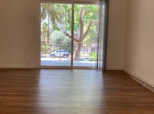 10311 Riverside Dr APT 112, North Hollywood, CA 91602