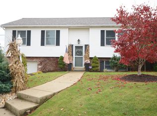 2307 Perricrest Dr, Pittsburgh, PA 15220