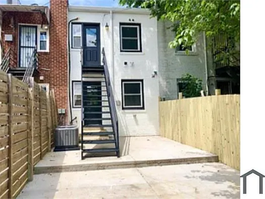 1455 Holbrook St NE — Photo 29