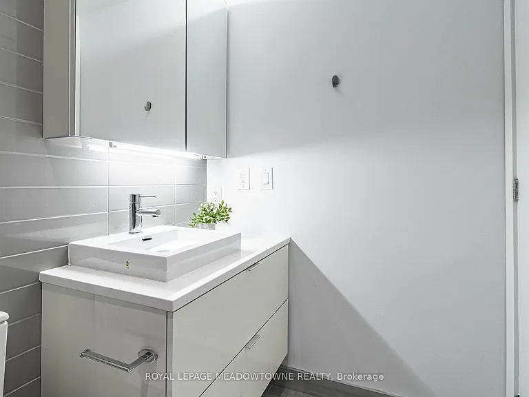 170 Bayview Ave #1902 — Photo 36
