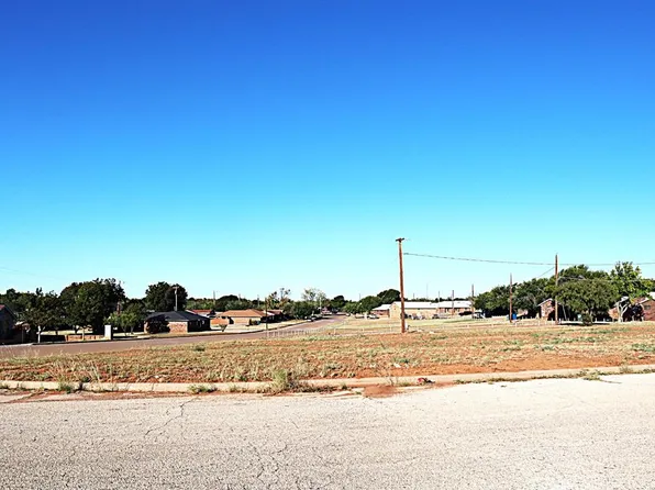 1214 Town Creek Dr #16, Sweetwater, TX 79556