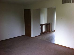 1004 W 54th St S, Wichita, KS 67217