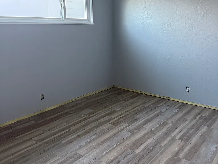 1331 Rose Ave — Photo 14