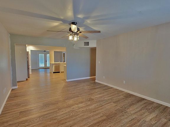 4th image of 1350 S 6th Ave