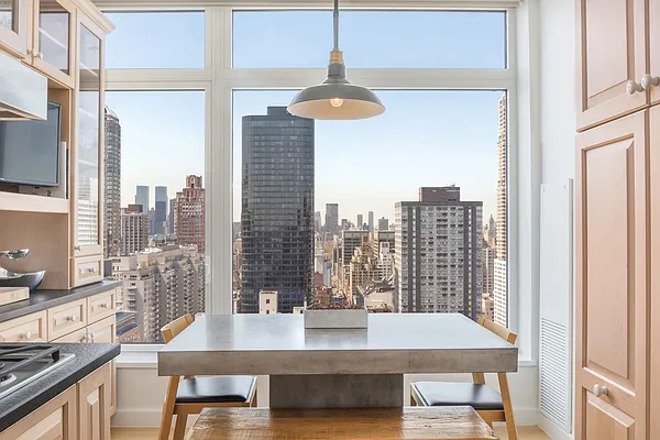 Rented by Compass | media 33