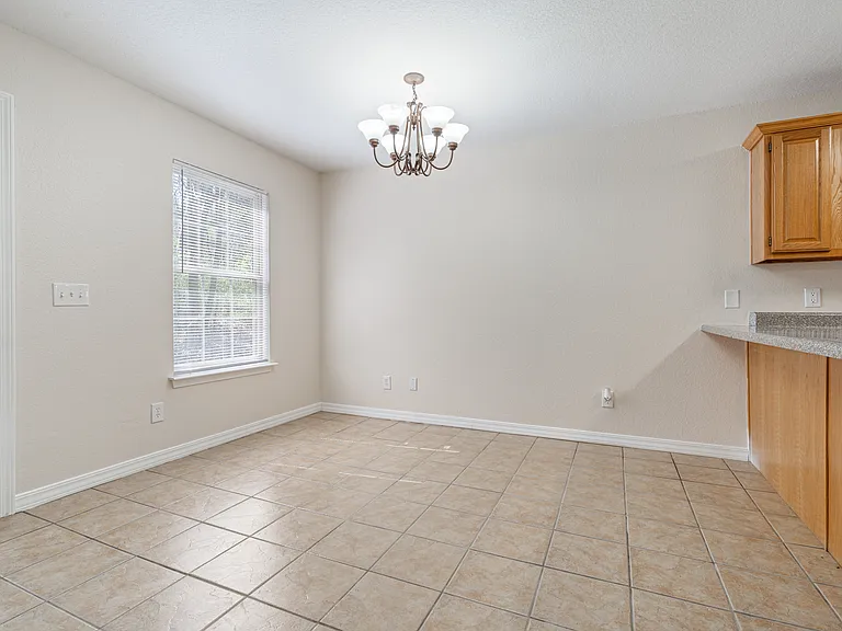 2431 Bowman Dr — Photo 12