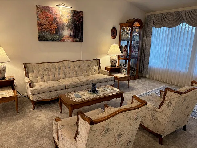Avenida Descanso, Oceanside — Photo 4