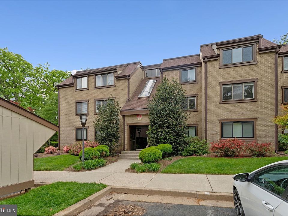 1st image of 1621 Parkcrest Cir APT 201