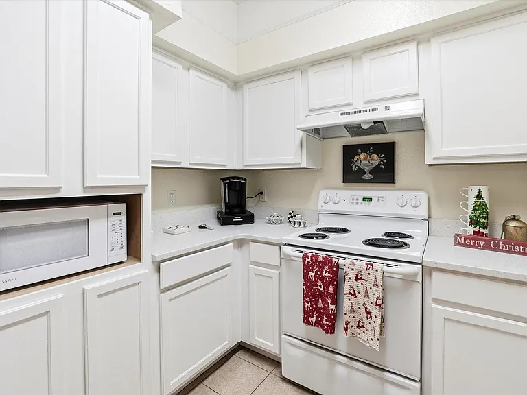 2801 Chancellorsville Dr #617 — Photo 16