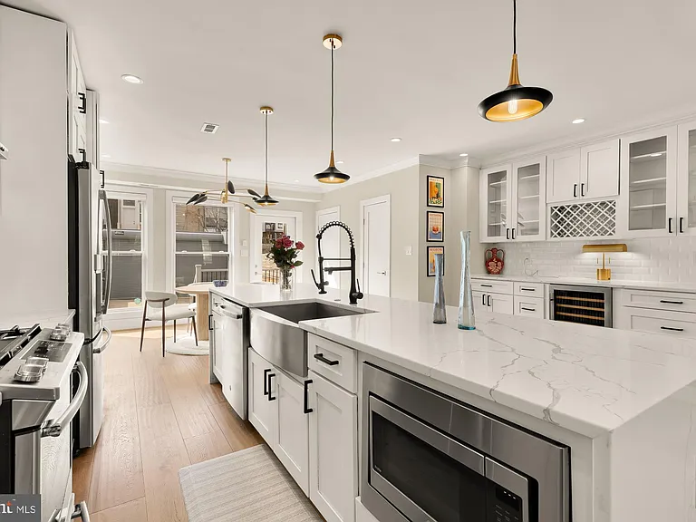 432 Emerson St NW — Photo 14