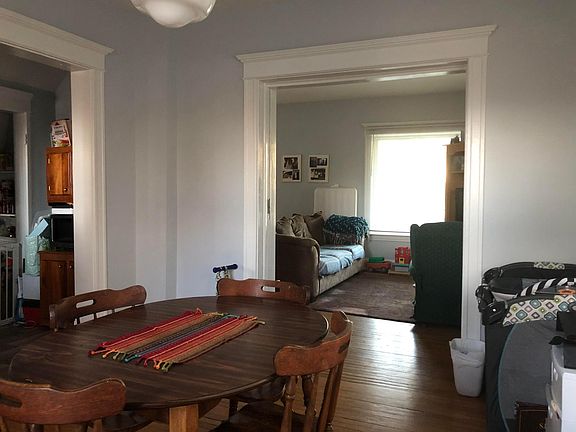 4th image of 1041 Hudson Ave