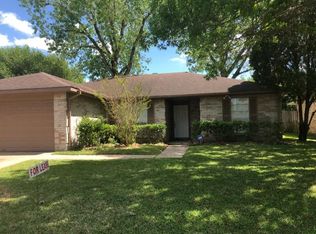 10111 Limewood Ln, Sugar Land, TX 77498