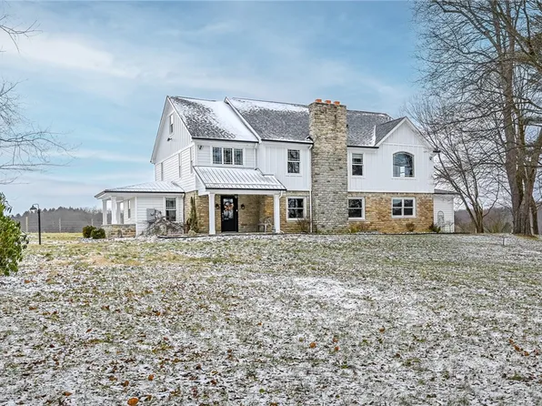 570 Steiner Bridge Rd, Valencia, PA 16059