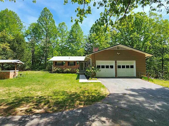 2nd image of 380 Honeysuckle Dr