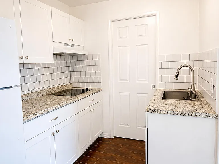 4912 Van Buren St #EFFICIENCY — Photo 2