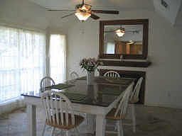 4th image of 435 Shadylawn St