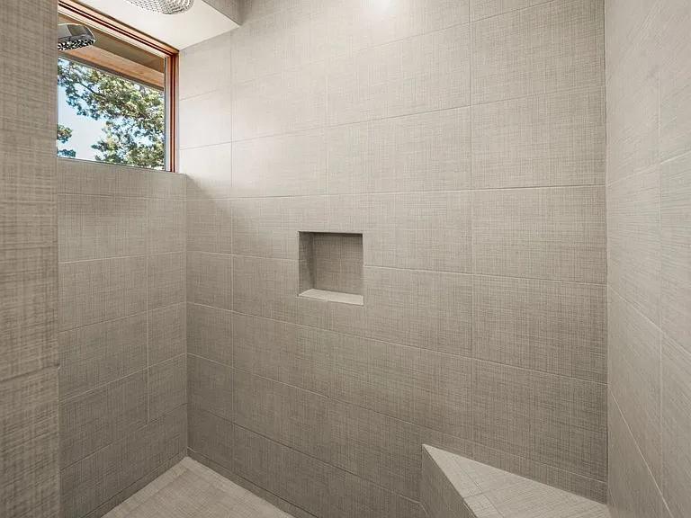 64144 Pioneer Loop — Photo 44