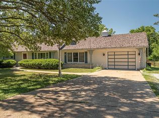 16 Elannchester Dr, Ballwin, MO