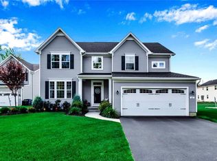 65 Stonebridge Dr, East Amherst, NY 14051