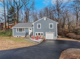 136 Ponus Ave, Norwalk, CT 06850