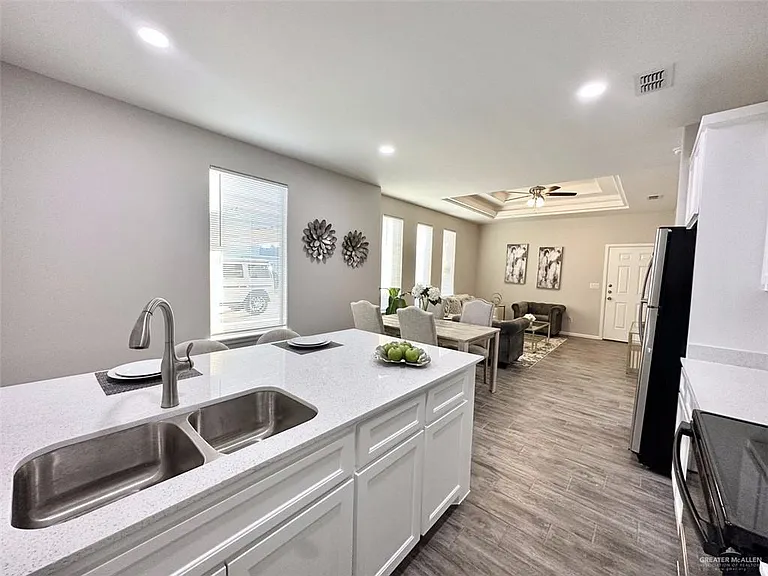 3500 Ventura Ave #3 — Photo 4