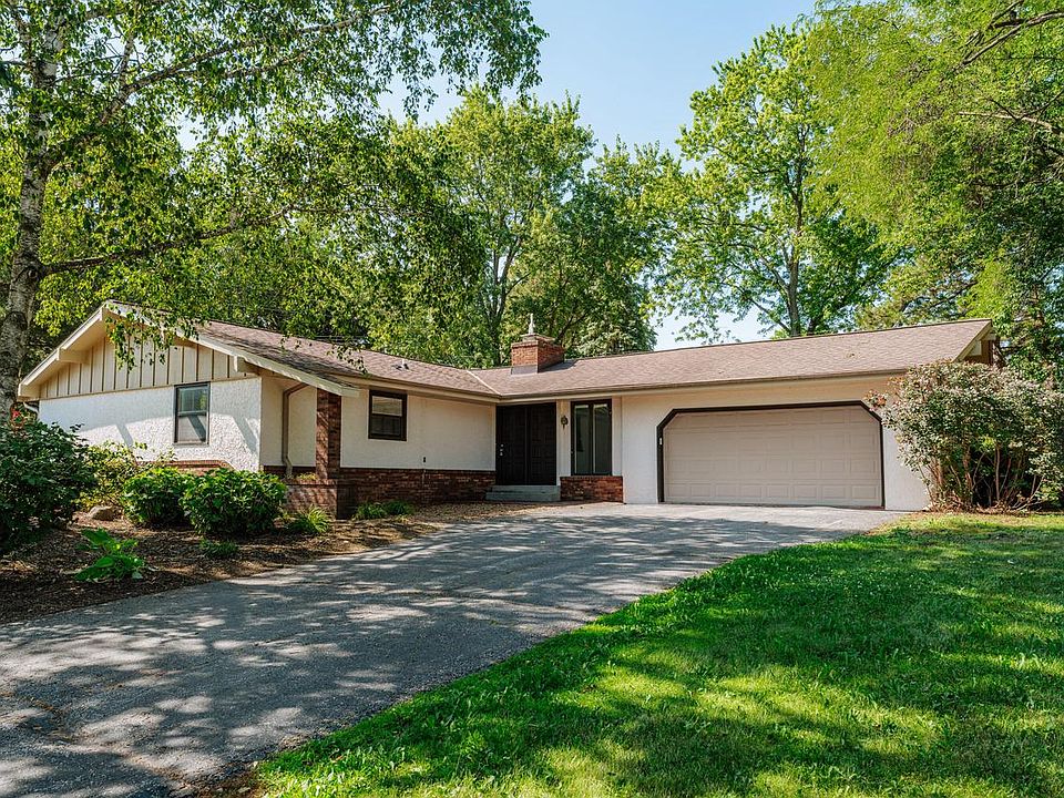 1st image of 15685 Brojan DRIVE