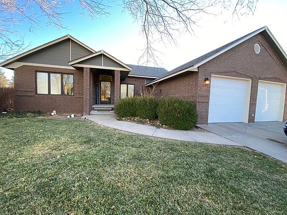 2nd image of 1902 E Windyview Dr