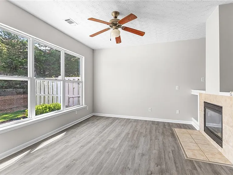 6604 Splashwater Dr — Photo 15