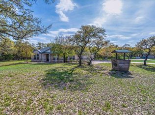 401 Winchester Dr, Dripping Springs, TX 78620