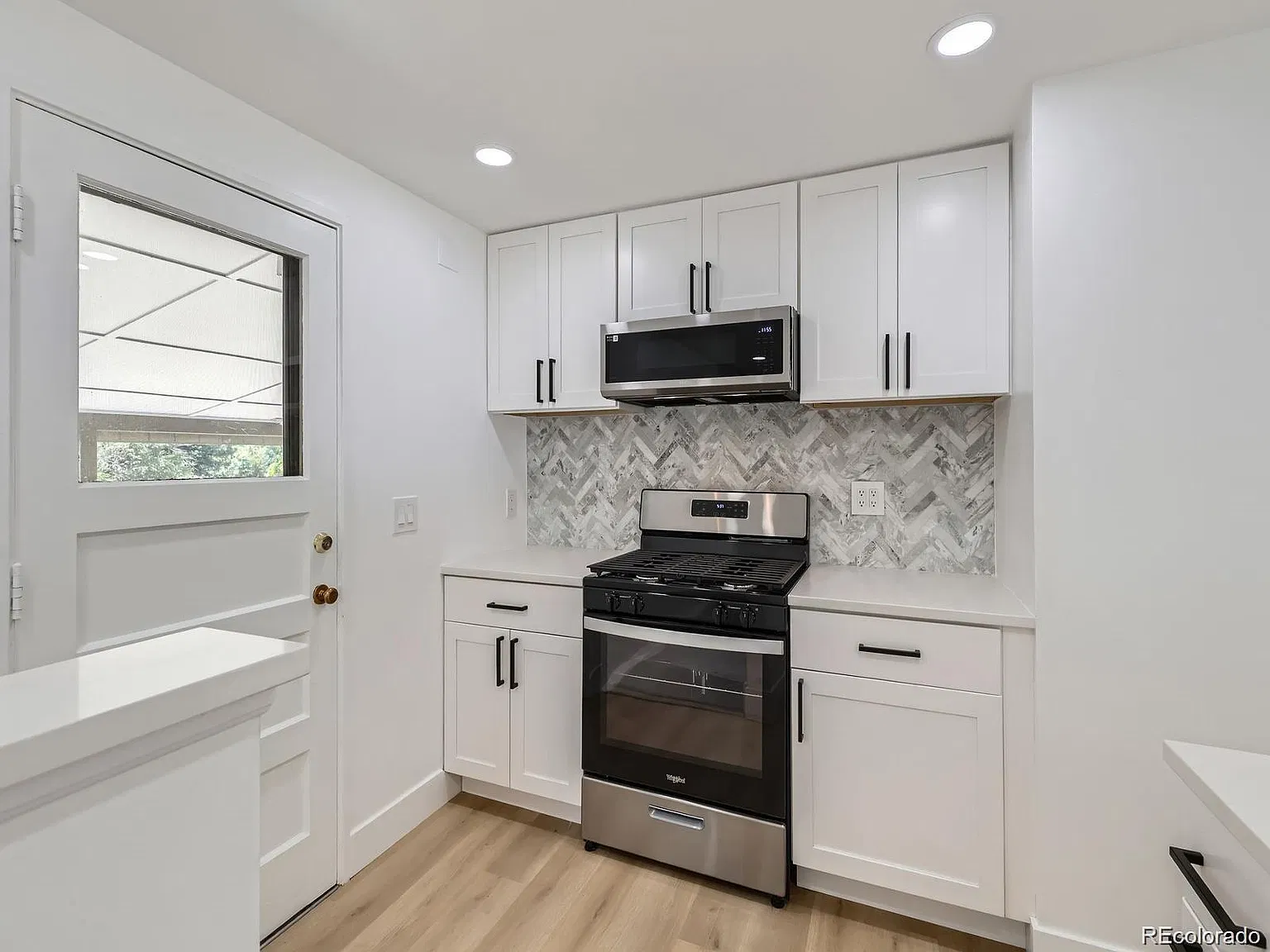 4 bed, 2.0 bath, 1702 sqft, $3,200 — Photo 4