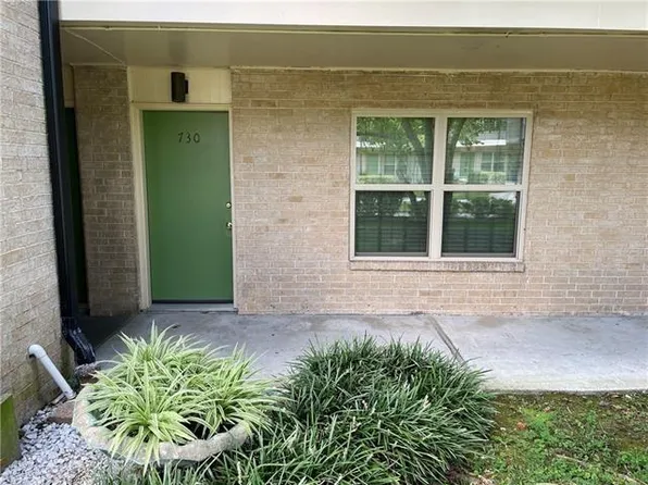 2700 Whitney Pl, Metairie, LA